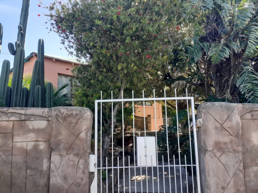 3 Bedroom Property for Sale in Heuwelkruin Eastern Cape